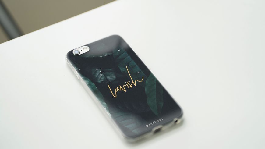 Чехол для iPhone Темно-зеленые листья и надпись 26222 фото