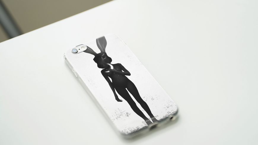 Чохол для iPhone Голова зайця з жіночою фігурою 25977 фото