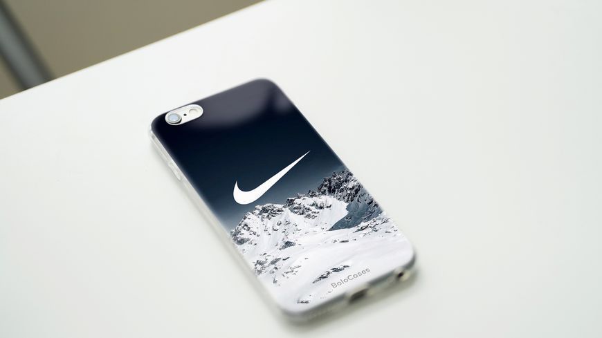 Чохол для iPhone Засніжені гори та емблема Nike 25948 фото
